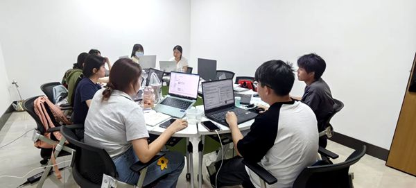我校全力升級(jí)數(shù)字內(nèi)容制作服務(wù)，構(gòu)建未來(lái)教學(xué)新生態(tài)